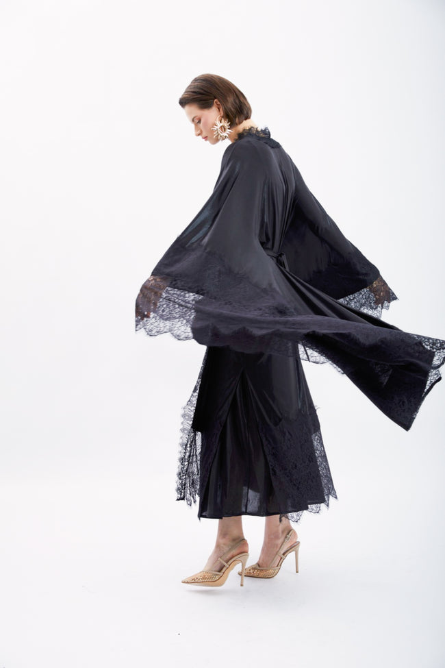 SHAHRAZAD LACE KIMONO